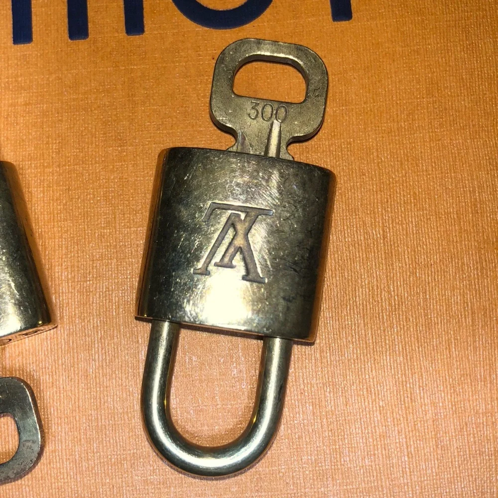 Authentic LV Luis Vuitton Lock & Key- 300 Series Various/Sold Separately - Picture 4 of 7